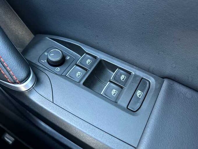 SEAT Leon 1.5 eTSI 150 FR Sport 5dr DSG